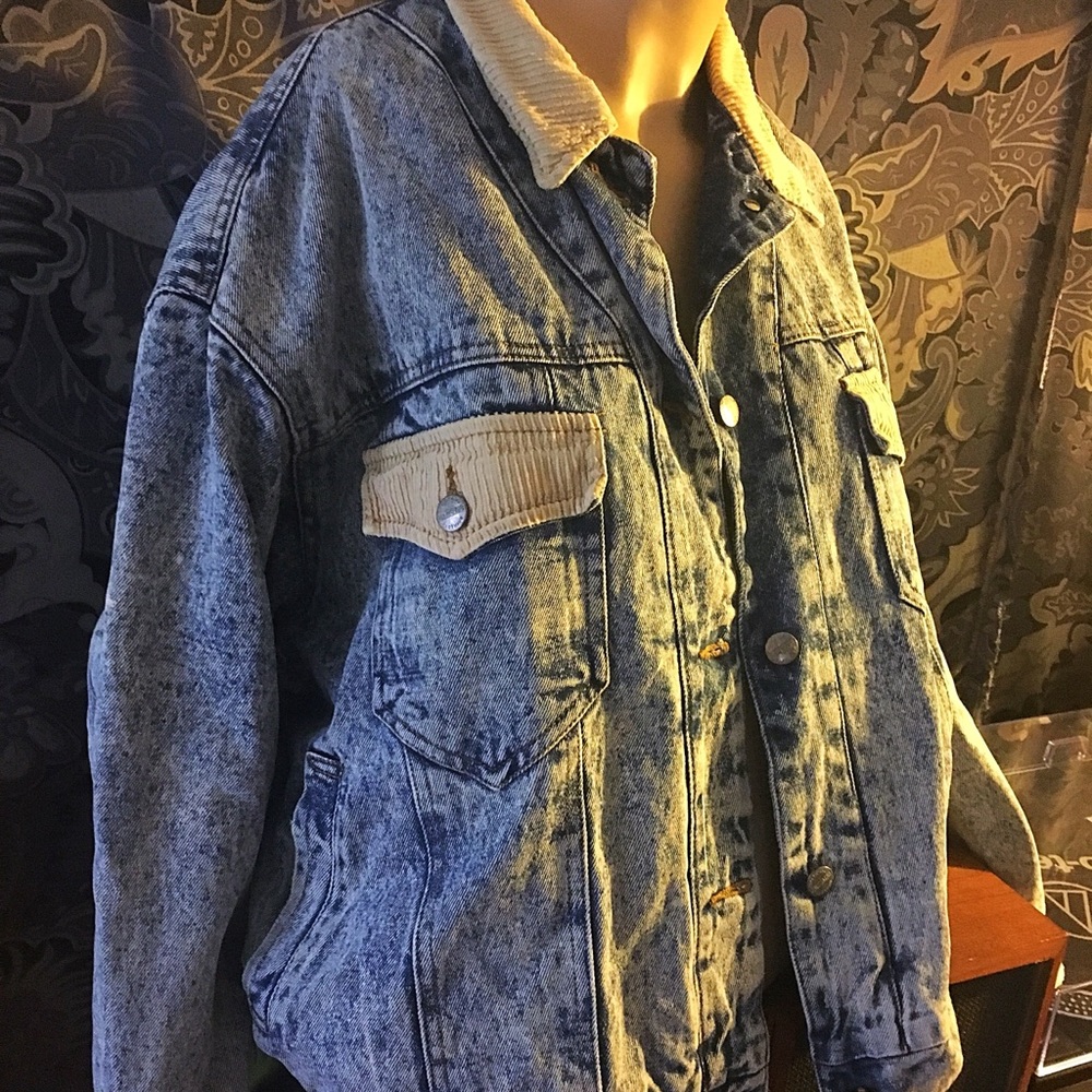 Vintage acid wash jean jacket w/ corduroy accents